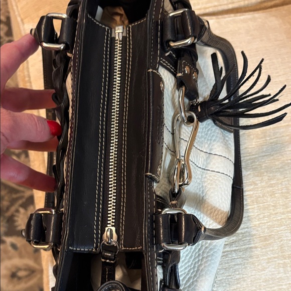 Coach Black and Cream Shoulder Bag - Picture 13 of 14